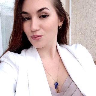 Алёна Сырчина